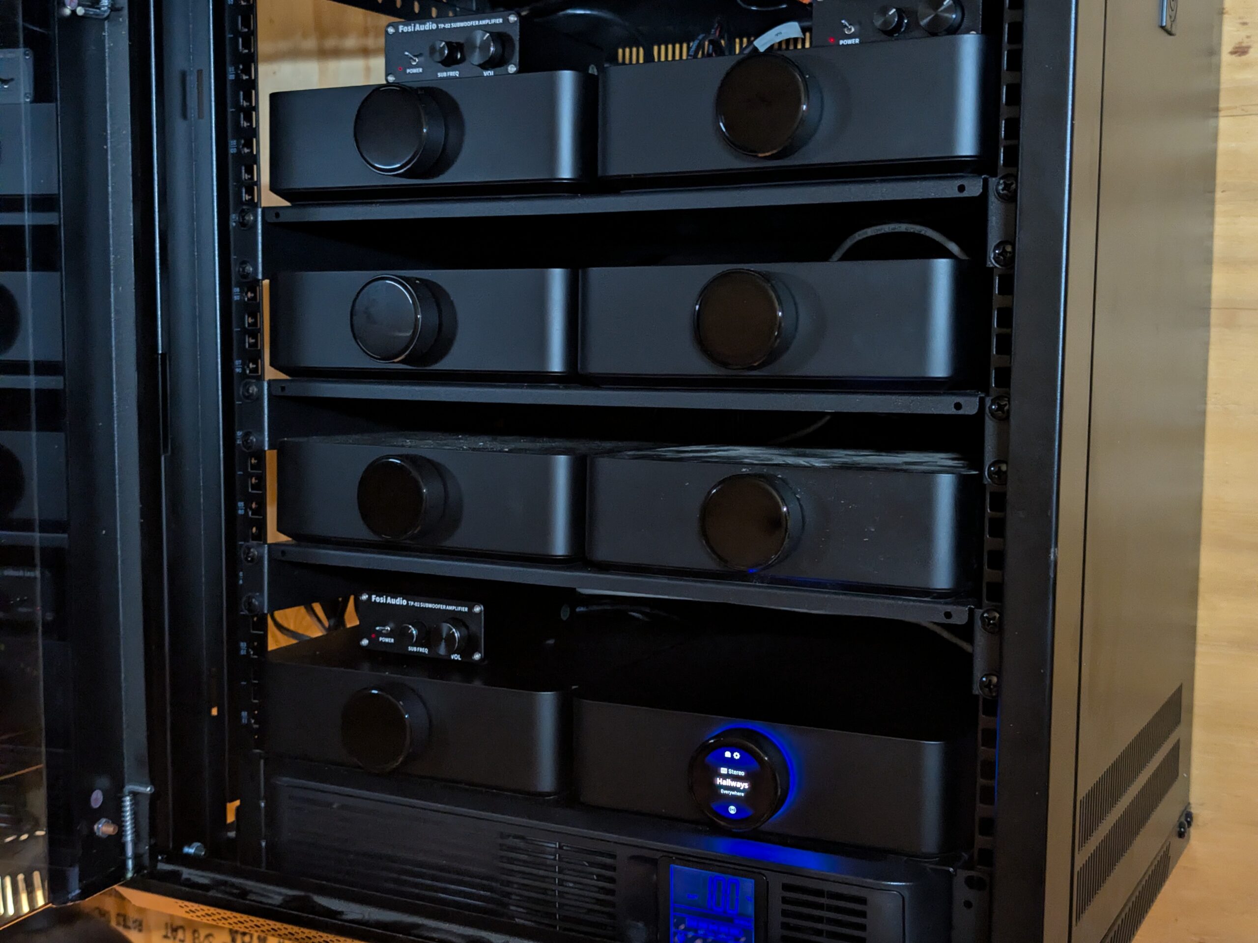 audio-rack